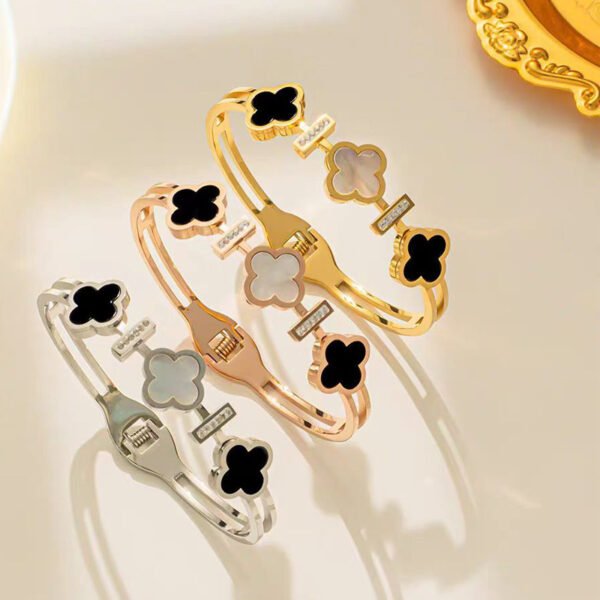 Geometric Four-Leaf Clover, Rose Gold Bracelet, Hot New Minimalist Jewelry for Women Internet Celebrities, Wholesale