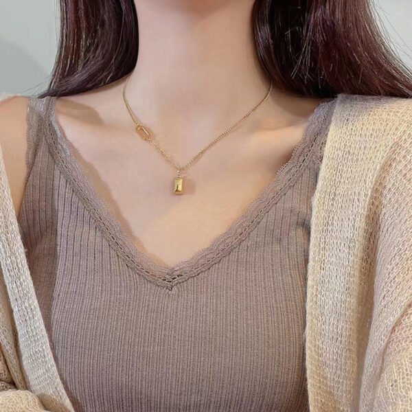 2023 New Style "Get Rich Quick" Small Gold Bar Necklace - Light Luxury Niche Titanium Steel 18K Gold Wealth-Attracting Gold Brick Pendant Collarbone Chain