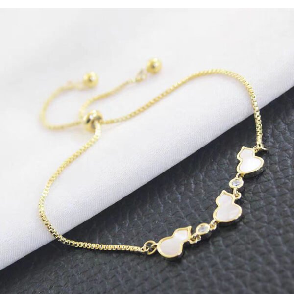 Natural Mother of Pearl Small Gourd Adjustable Pull Bracelet - Fashionable Light Luxury High-End Chinese-Style Exquisite Jewelry, Factory Direct Wholesale