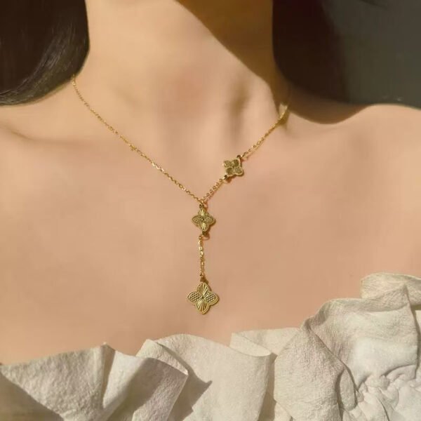 2025 New Style Titanium Steel Clover Necklace for Women - Light Luxury, Niche-Designed, Exquisite Collarbone Chain with Triple-Flower Lucky Clover Motif